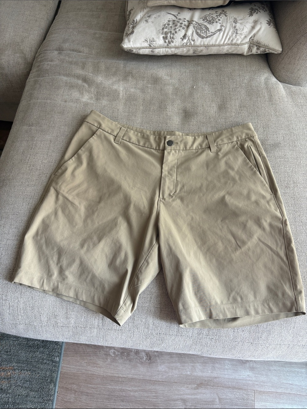 LULULEMON Men's Commission Classic-Fit Short 9" Warpstreme